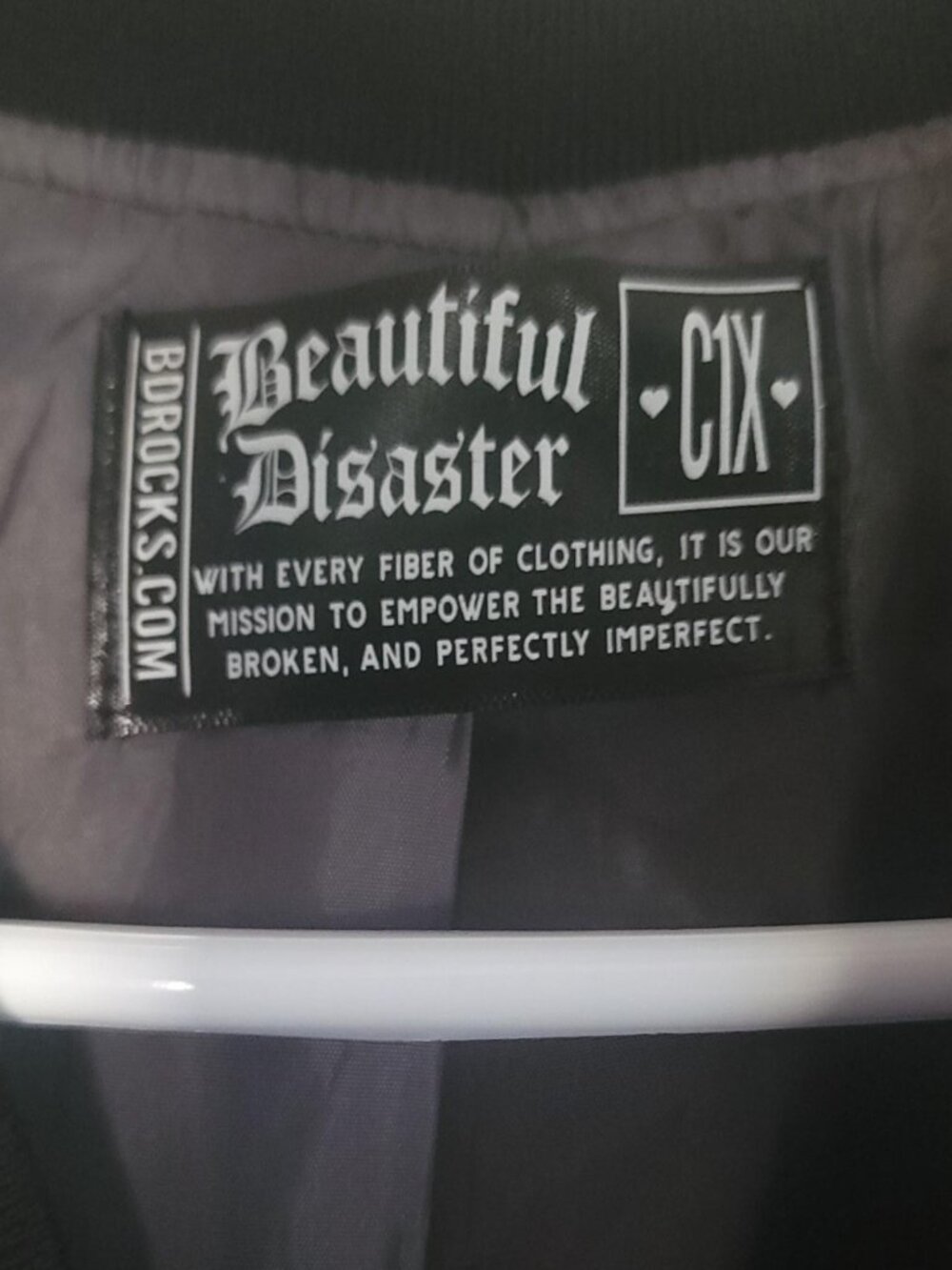 Beautiful Disaster Stronger Bomber Jacket Women's Curvy C1X Black Embroidered - Picture 9 of 12